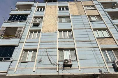 Binadan dökülen parçalar ölüme neden oluyordu