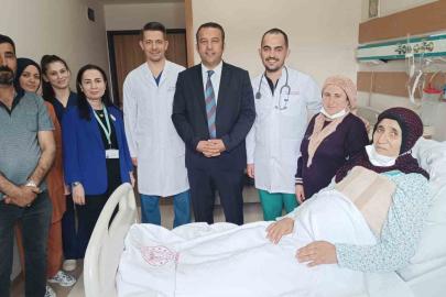 71 yaşındaki hastaya biyolojik aort kapak ameliyatı yapıldı