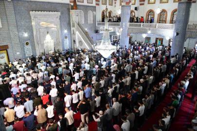 Şanlıurfa'da bayram namazı kaçta kılınacak?