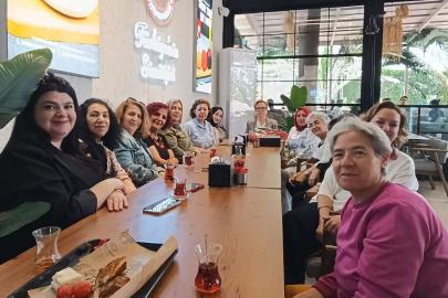Yardım Sevenler Derneğinden 'Anneler Günü' jesti