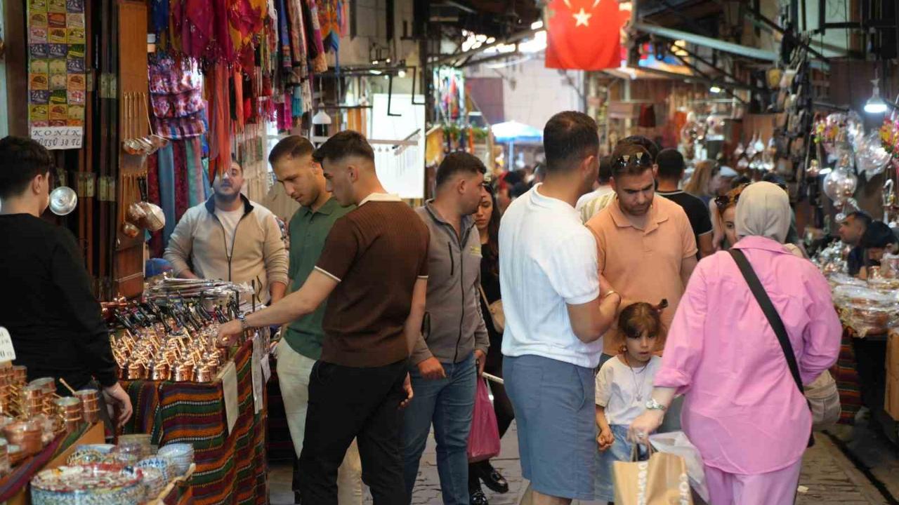 9 günlük bayram tatilinde yoğunluk yaşanıyor