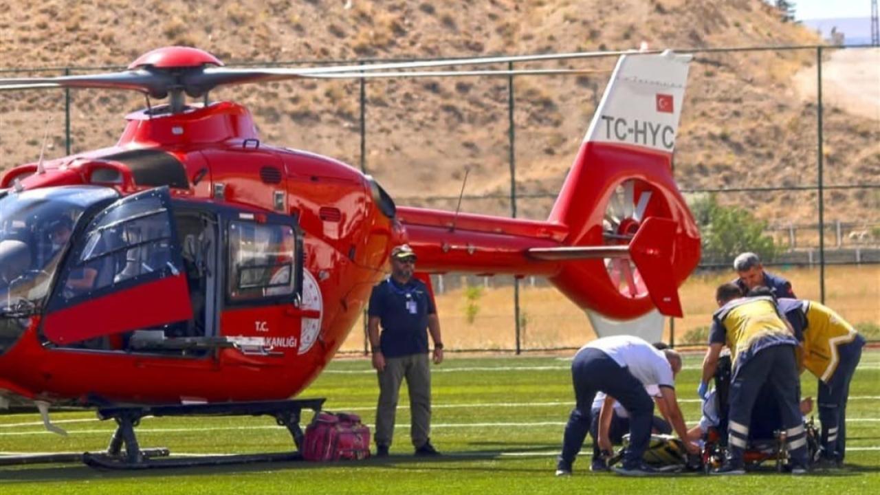 Ambulans helikopter 82 yaşındaki hasta için havalandı