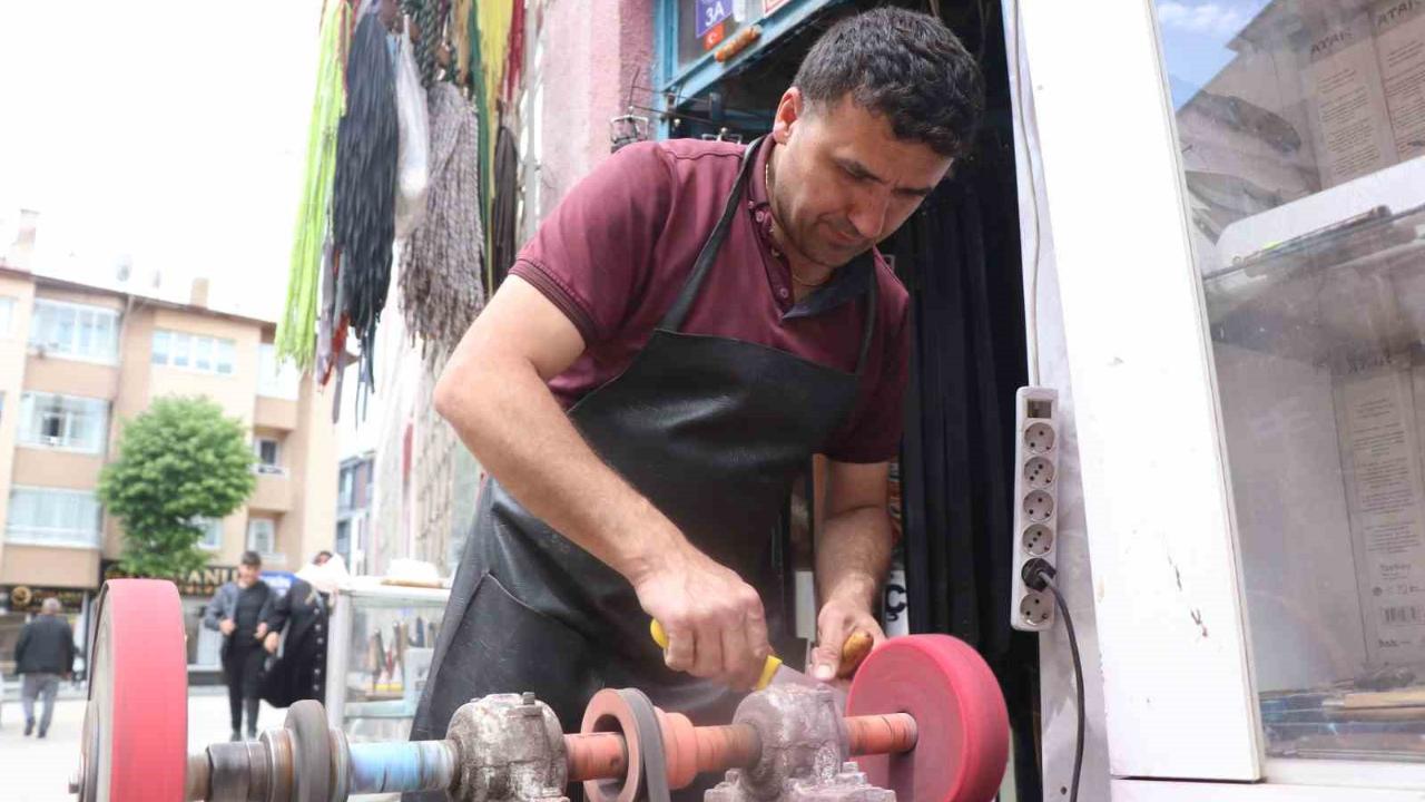 Çeyrek asırlık bıçak ustasından önemli uyarılar
