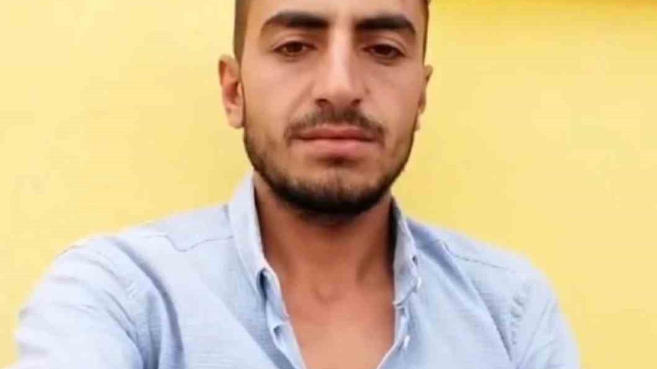 Devrilen traktörün altında kalan şahıs hayatını kaybetti