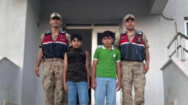 Şanlıurfa'da kayıp çoluklar ailelerine teslim edildi