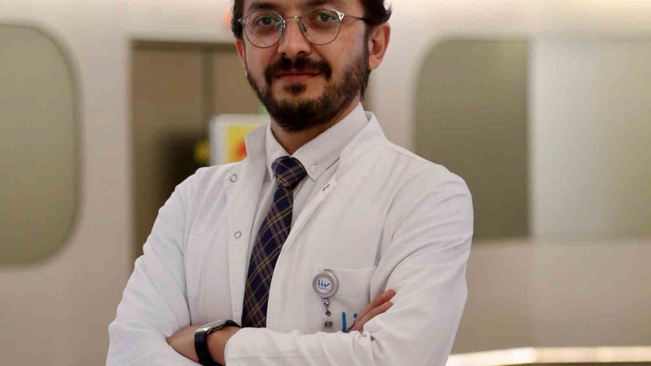 "Sigara bir alışkanlık değil, beyin bağımlılığıdır"