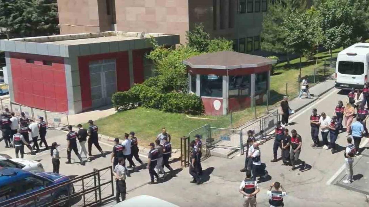 13 ilde siber dolandırıcılık operasyonu: 19 tutuklama