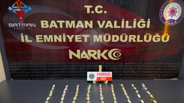 4 yolcunun midesinden 353 parça halinde 2 kilo 700 gram uyuşturucu çıktı