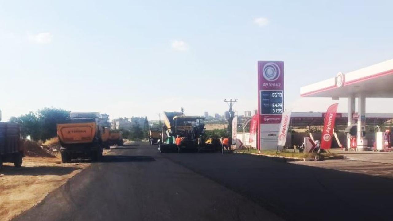 Açıksu Caddesi’nde sıcak asfalt çalışmaları devam ediyor