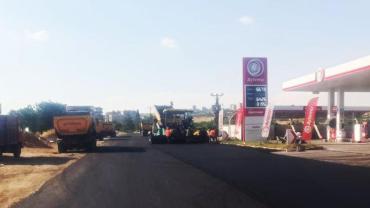 Açıksu Caddesi’nde sıcak asfalt çalışmaları devam ediyor