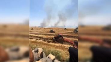 Anız yangını tarım malzemelerini kül etti