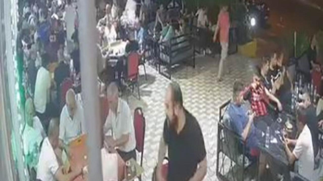 Aracın yayaya çarpma anı güvenlik kamerasına yansıdı