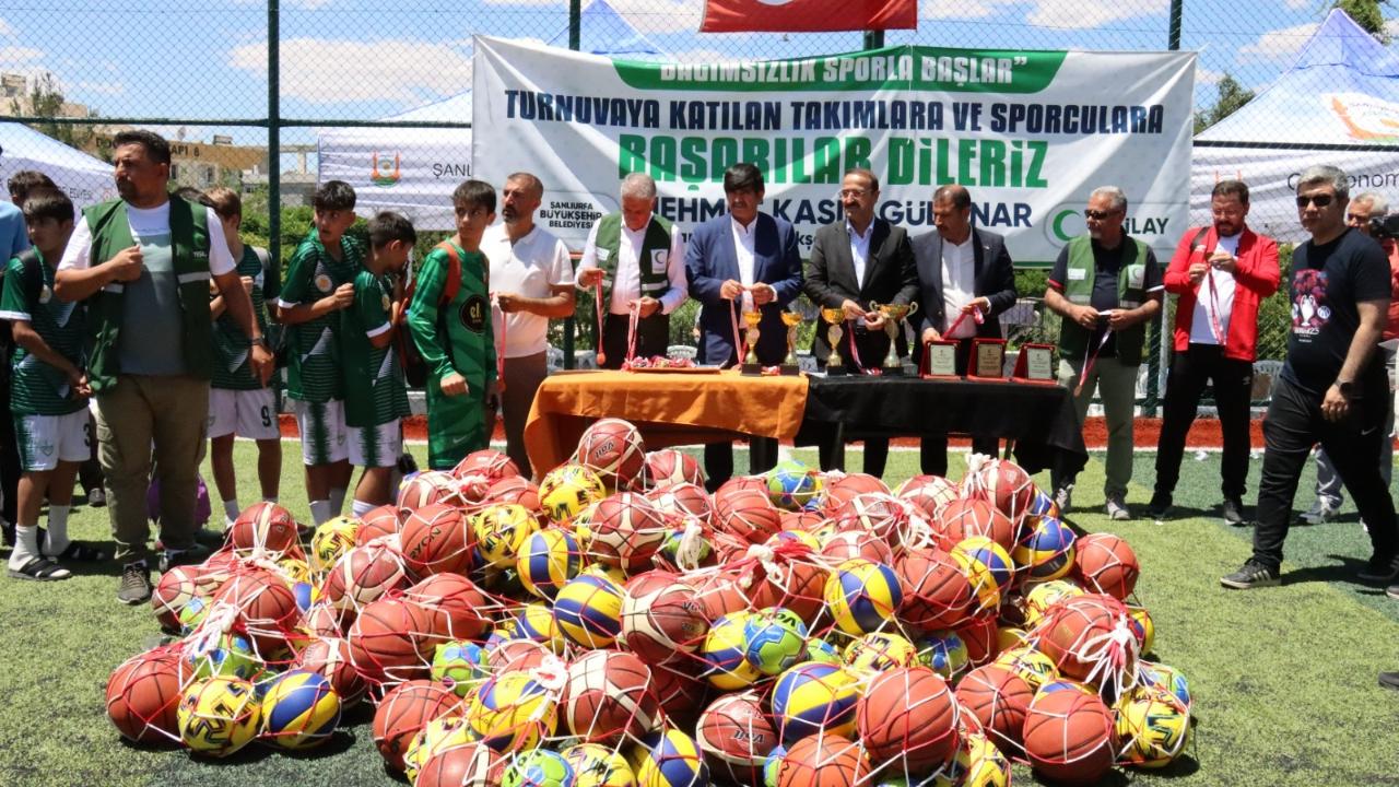 “Bağımsızlık sporla başlar” futbol turnuvası sona erdi