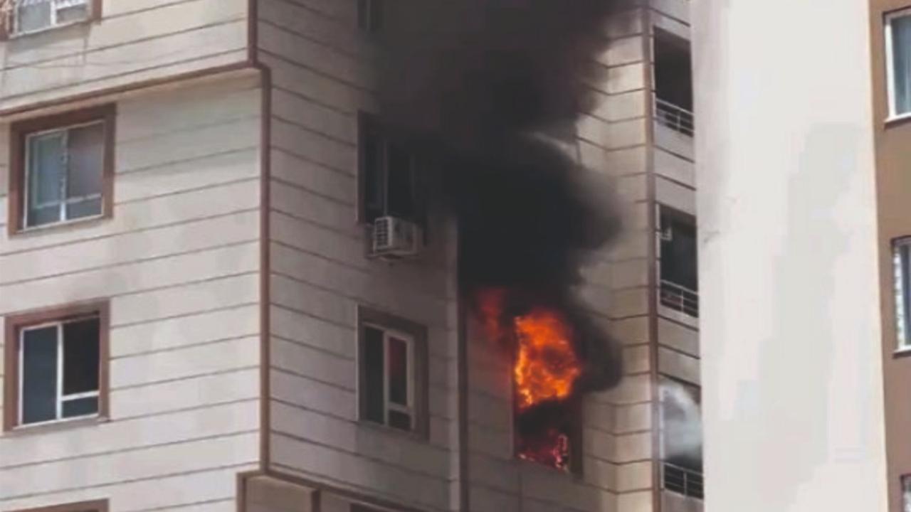 Bahçelievler'de apartman yangını korkuttu