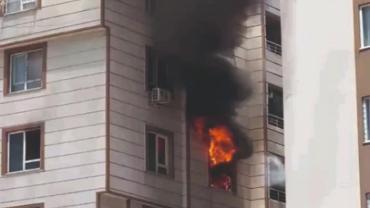 Bahçelievler'de apartman yangını korkuttu