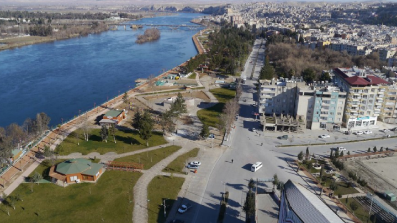 Birecik'te su kesintileri vatandaşları mağdur ediyor