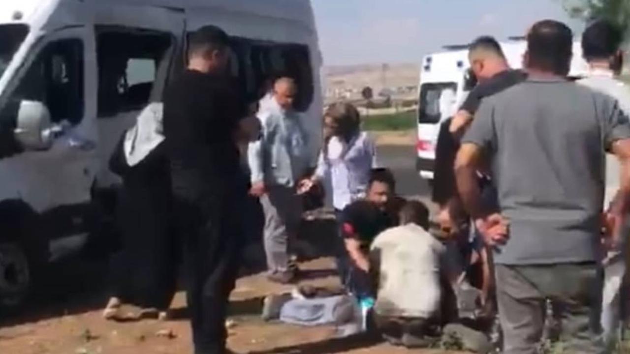 Çevre yolunda para nakil aracı ile minibüs çarpıştı: 15 yaralı