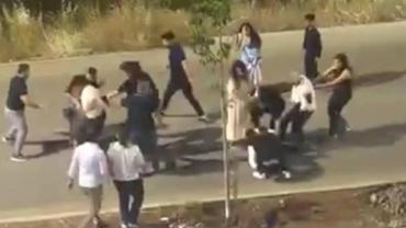 Düğün konvoyunda tekmeli, yumruklu kavga
