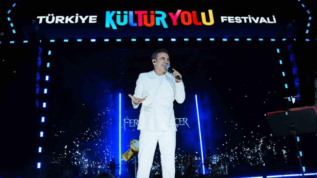 Ferhat Göçer'den o konsere gidenlere tepki