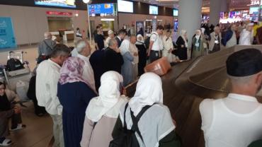Hacılar kutsal topraklardan yurda dönmeye başladı