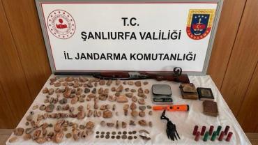 Halfeti'de 140 obje ve çok sayıda Sikke ele geçirildi