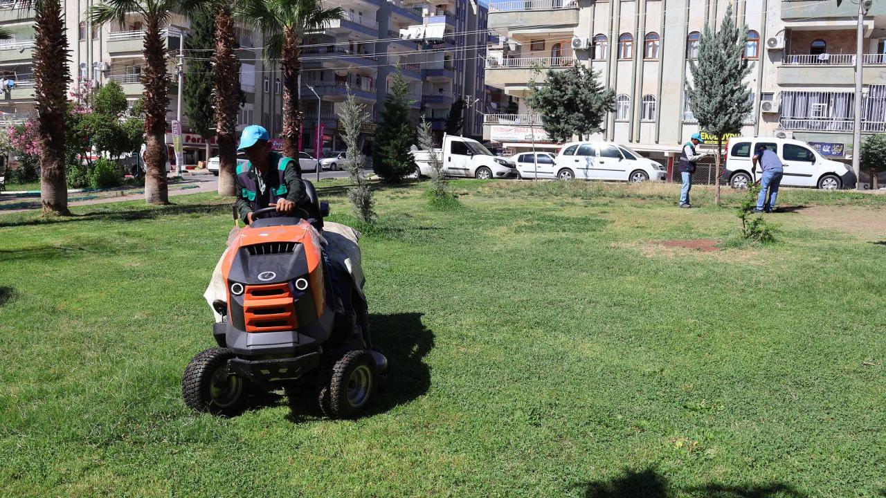 Haliliye’de parklar yenileniyor, yeşil alanlar modernleşiyor
