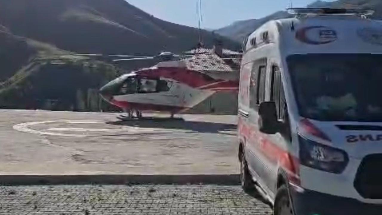 Kalp krizi geçiren hasta helikopter ambulansla hastaneye sevk edildi