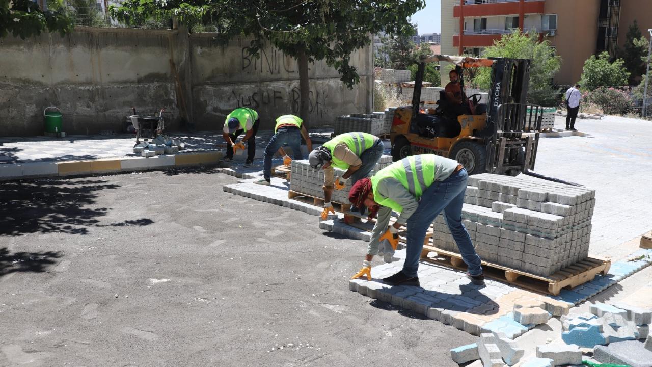 Karaköprü’de prestij sokak uygulamalarıyla mahalleler yenileniyor