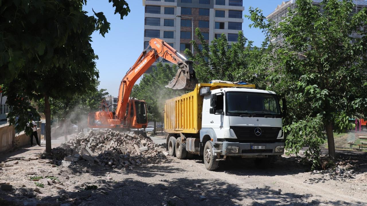 Karaköprü’de yollar ve sokaklar yenileniyor