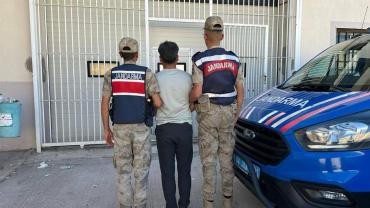 Kasten yaralama suçundan aranıyordu, yakalandı