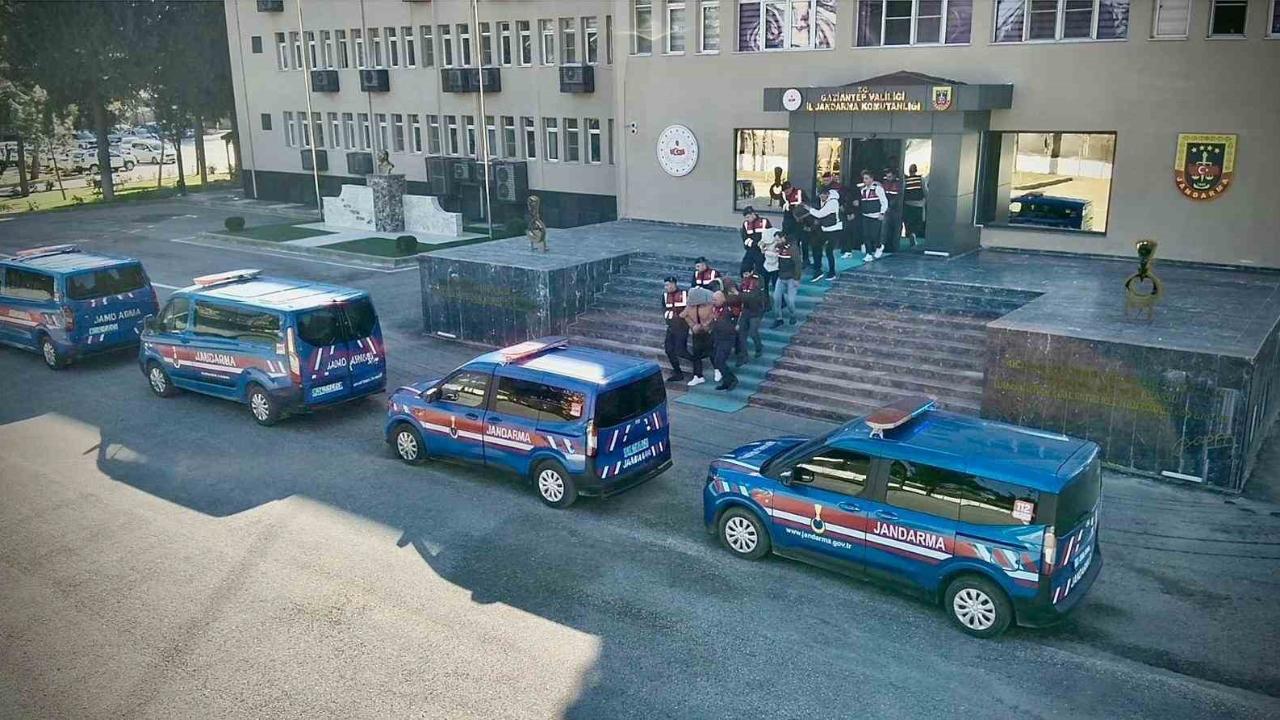 Kesinleşmiş cezayla aranan 123 şahıs tutuklandı