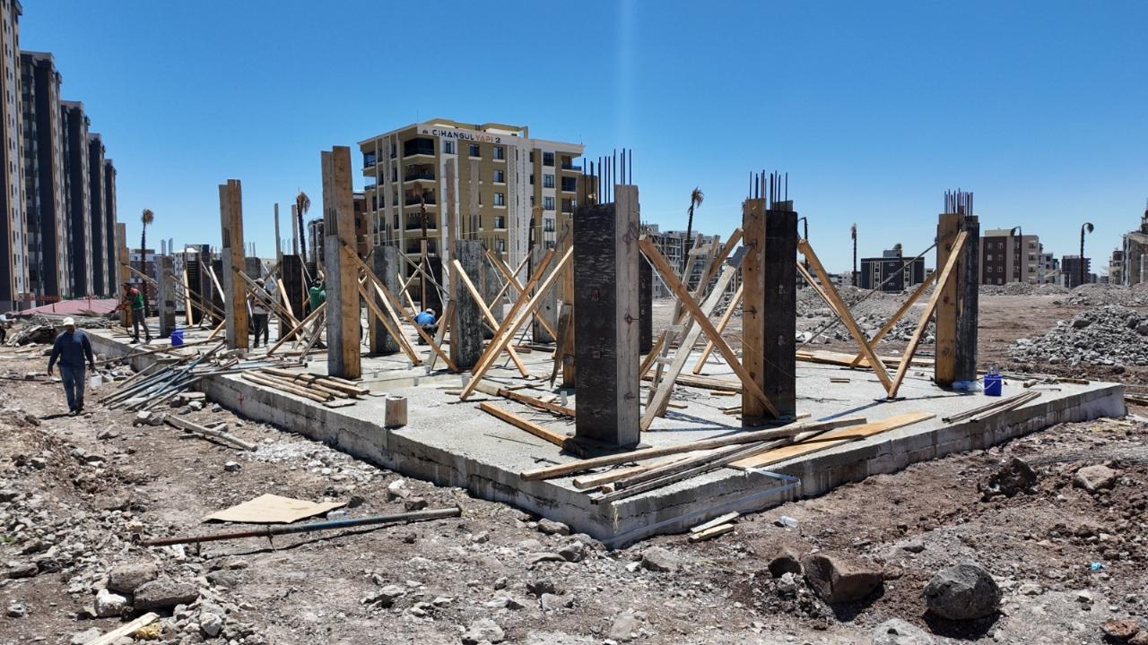 Mehmetçik spor kompleksi’nde çalışmalar aralıksız sürüyor