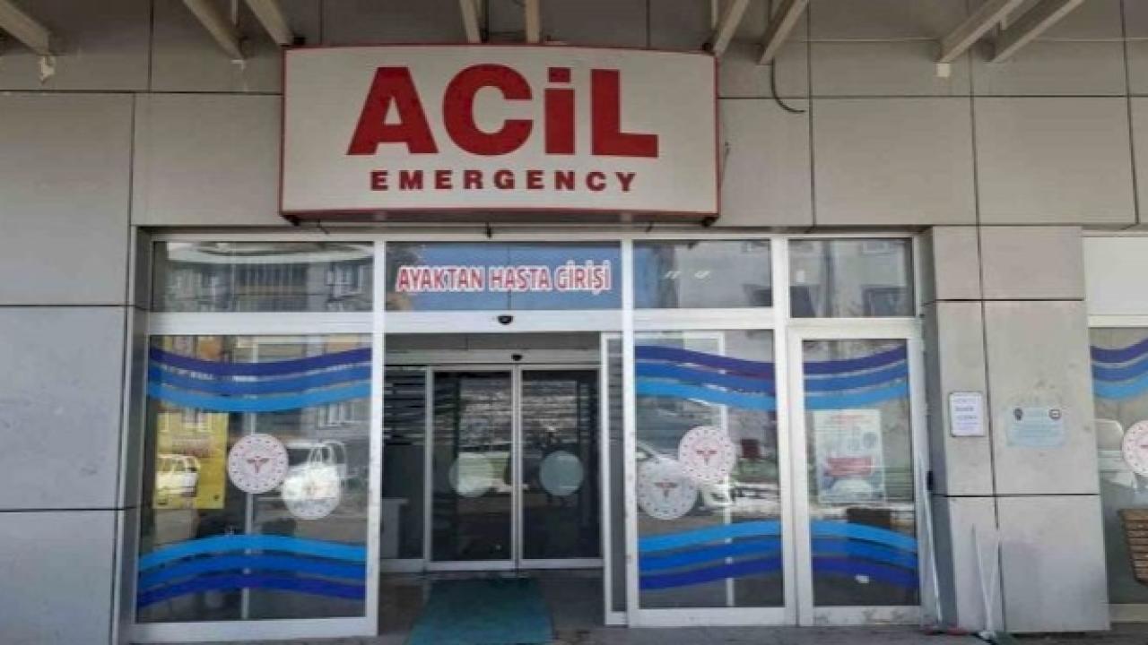 Park halindeki otomobile çarpan çocuk yaralandı