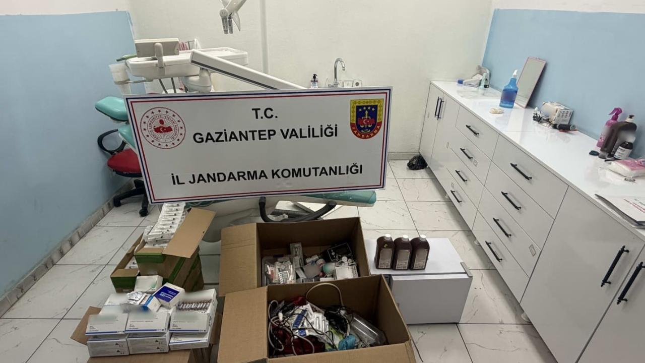 Ruhsatsız diş kliniğine jandarma operasyonu: 2 sahte doktor yakalandı