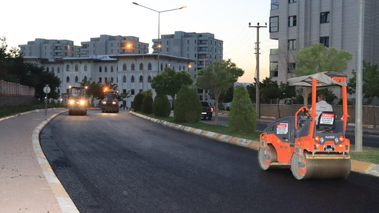 Şanlıurfa Büyükşehir Belediyesi'nden esentepe mahallesi'nde sıcak asfalt çalışması