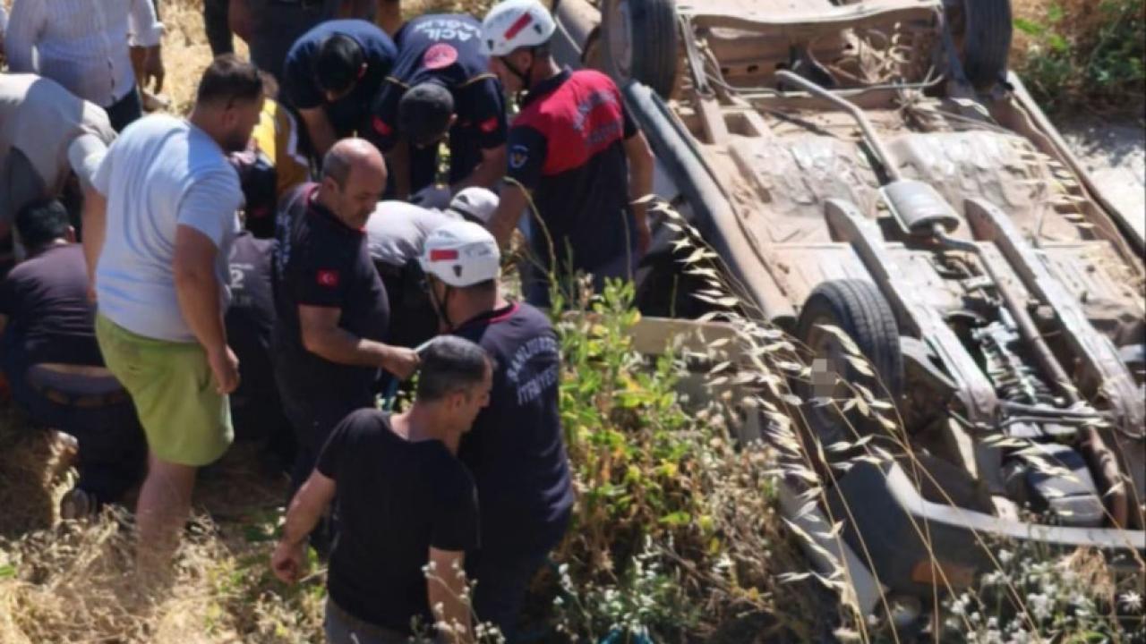 Şanlıurfa’da otomobil şarampole devrildi: 1 ölü, 4 yaralı