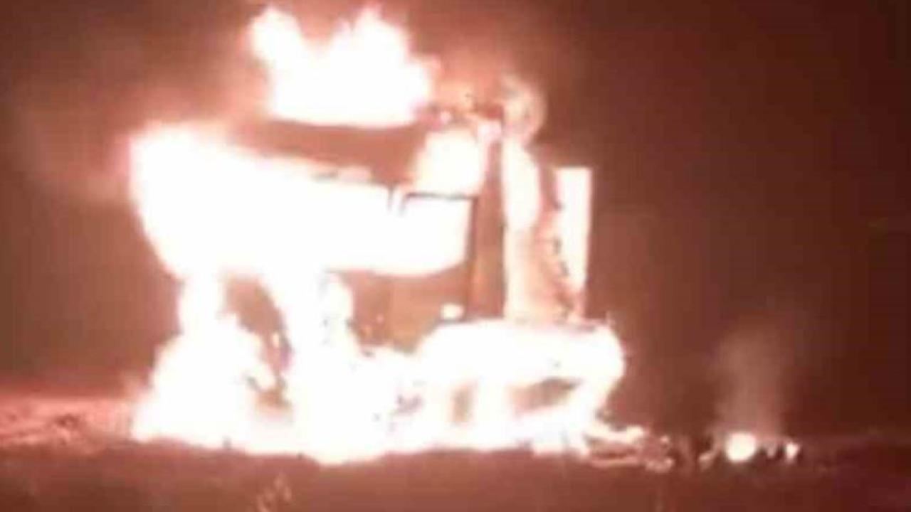 Şanlıurfa’da seyir halindeki tırda yangın