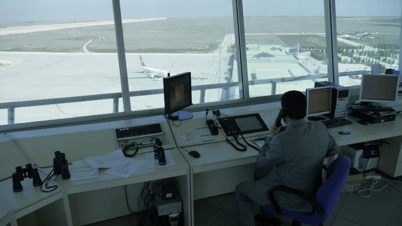 Şanlıurfa'da uçuşlar hava muhalefetine takıldı