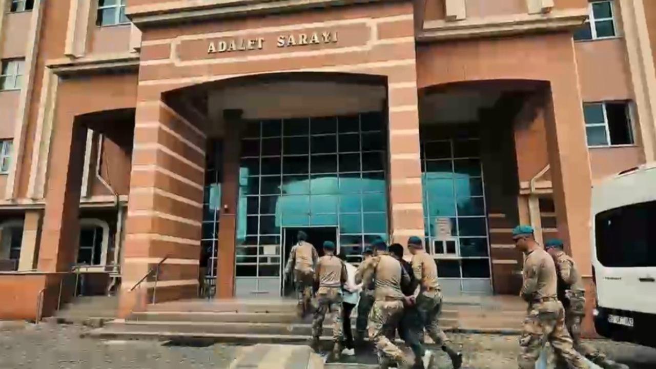 Siber dolandırıcılık operasyonu: 4 kişi tutuklandı