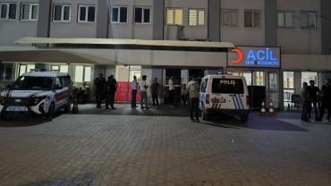 Silahlı kavga: Baba ve oğlu yaralandı