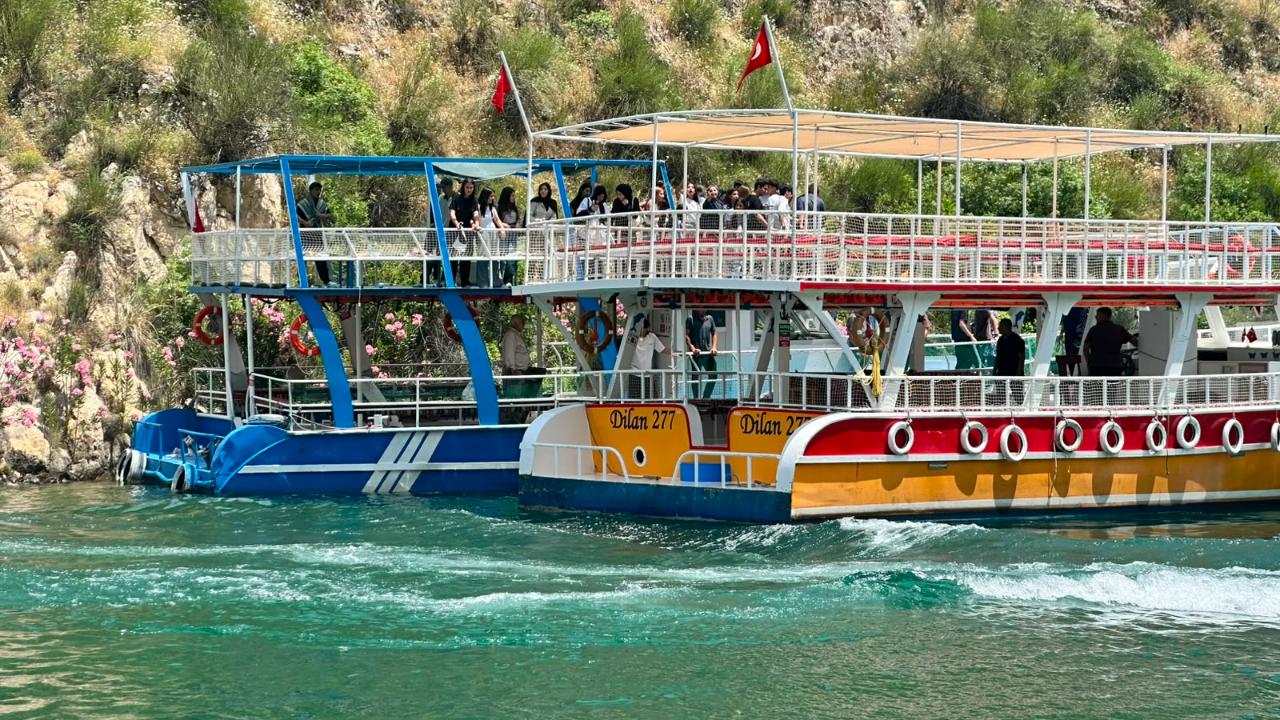 Tur teknesi arızalandı: Yardıma jandarma yetişti