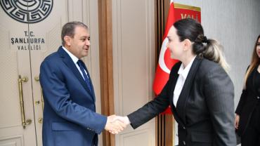 Vali Şıldak, hac dönüşü personeliyle bayramlaştı