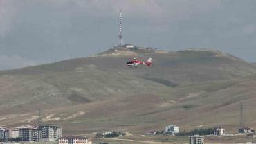 Ambulans helikopter kalp hastası için havalandı
