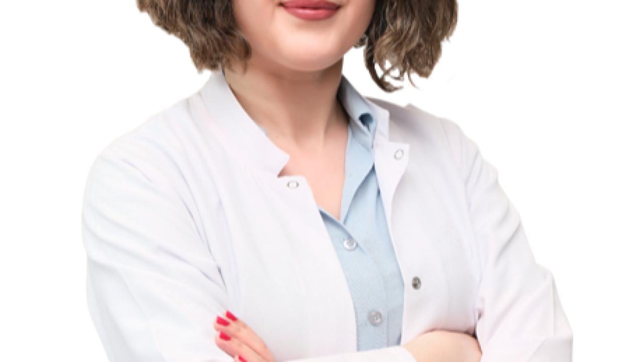Dermatoloji uzmanı uyardı: "Bronz ten sağlıklı bir görüntü değildir"