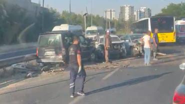 Eyyübiye'de zincirleme trafik kazası