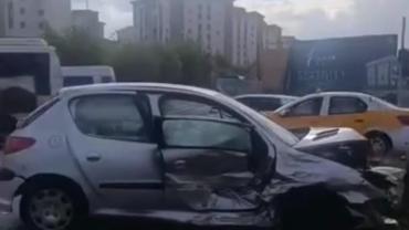 İki otomobil çarpıştı: 3 yaralı