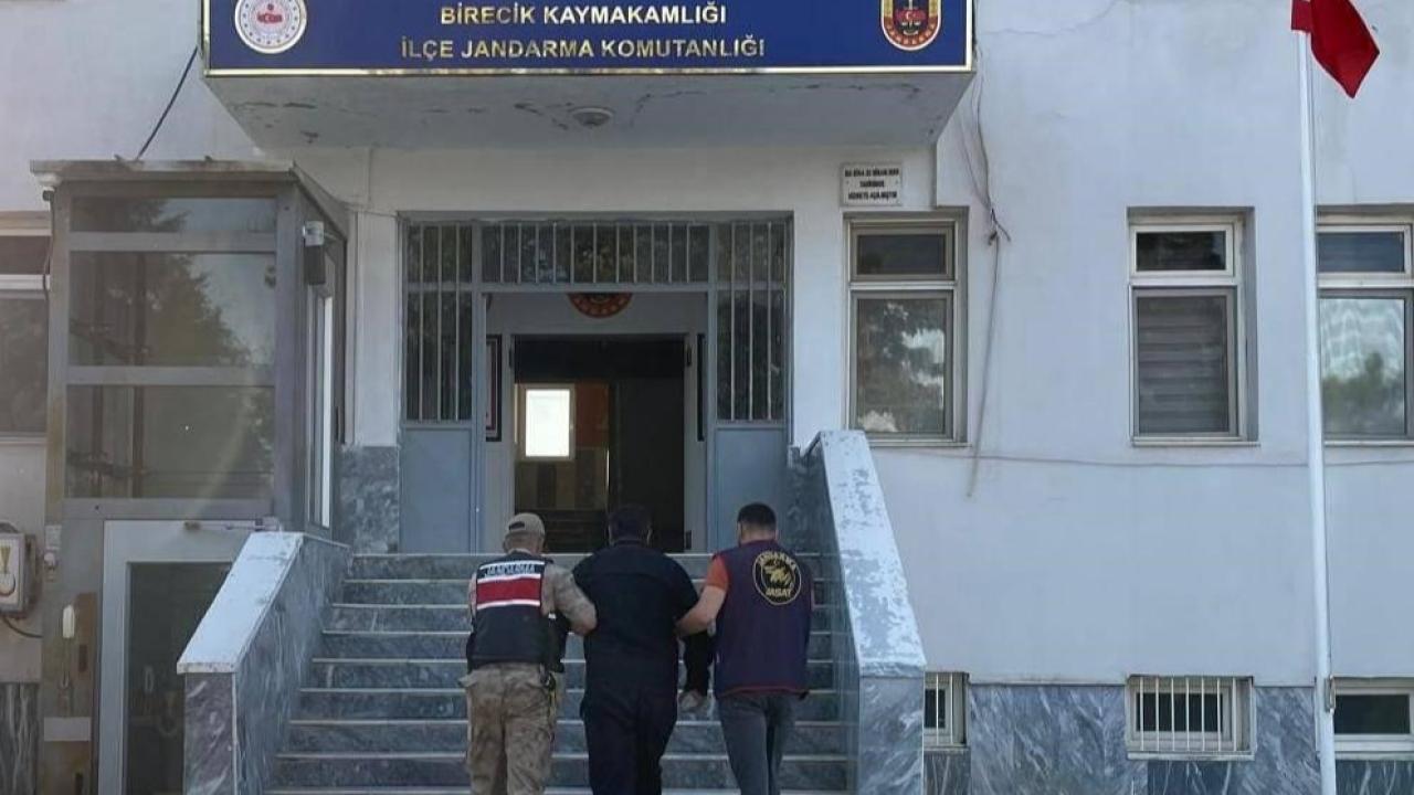 Şanlıurfa'da silahla yağma suçundan aranan şahıs yakalandı