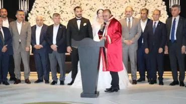 Şanlıurfa'da siyaset dünyasını buluşturan düğün