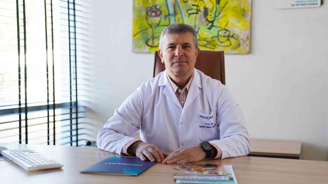 Uzmanından uyarı: "Menopoz dönemindeki karın ağrısını hafife almayın"